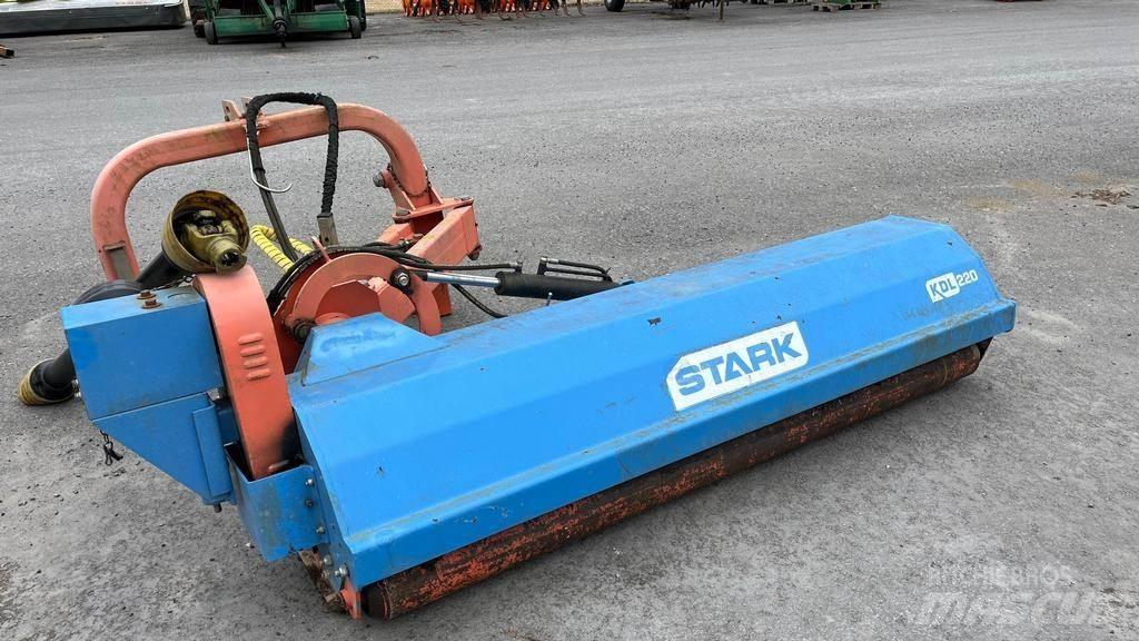 Stark 220 جزازات وأغطية المراعي