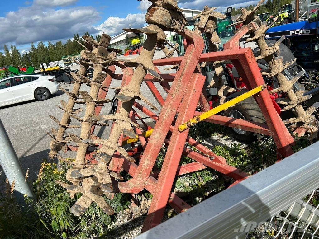 Tempo 4 كاسحات