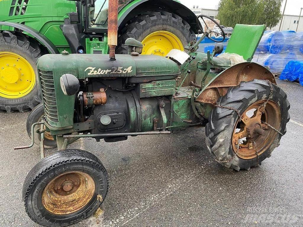 Zetor A25 الجرارات