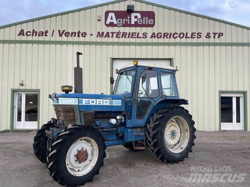 Ford 8210 الجرارات