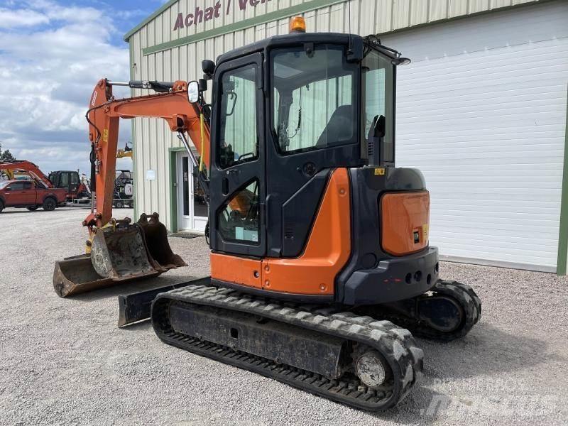 Hitachi ZX48U حفارات صغيرة أقل من 7 طن (حفارات صغيرة)