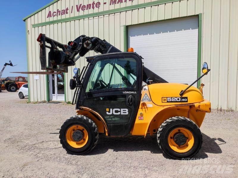 JCB 520-40 مناولات متداخلة
