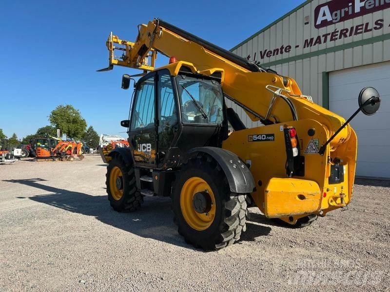 JCB 540-140 مناولات متداخلة