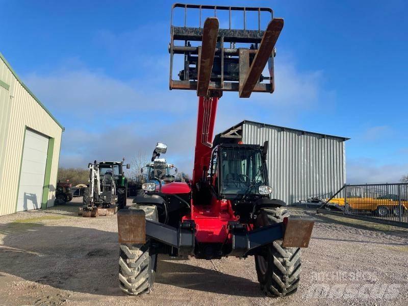 Manitou MT1033 مناولات متداخلة