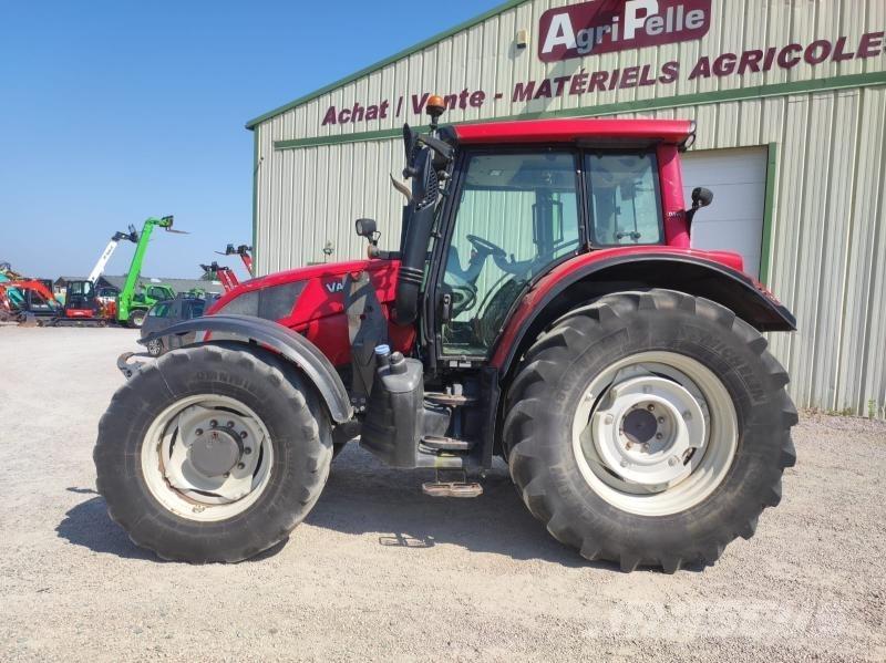 Valtra N163 الجرارات