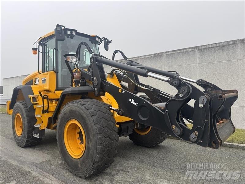 JCB 427 Agri لوادر بعجل