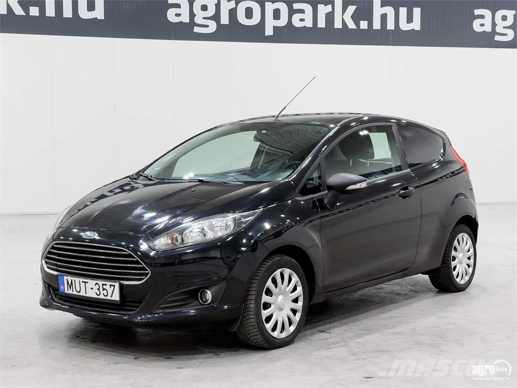 Ford Fiesta سيارات