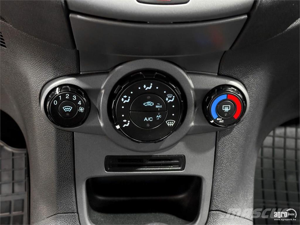 Ford Fiesta سيارات