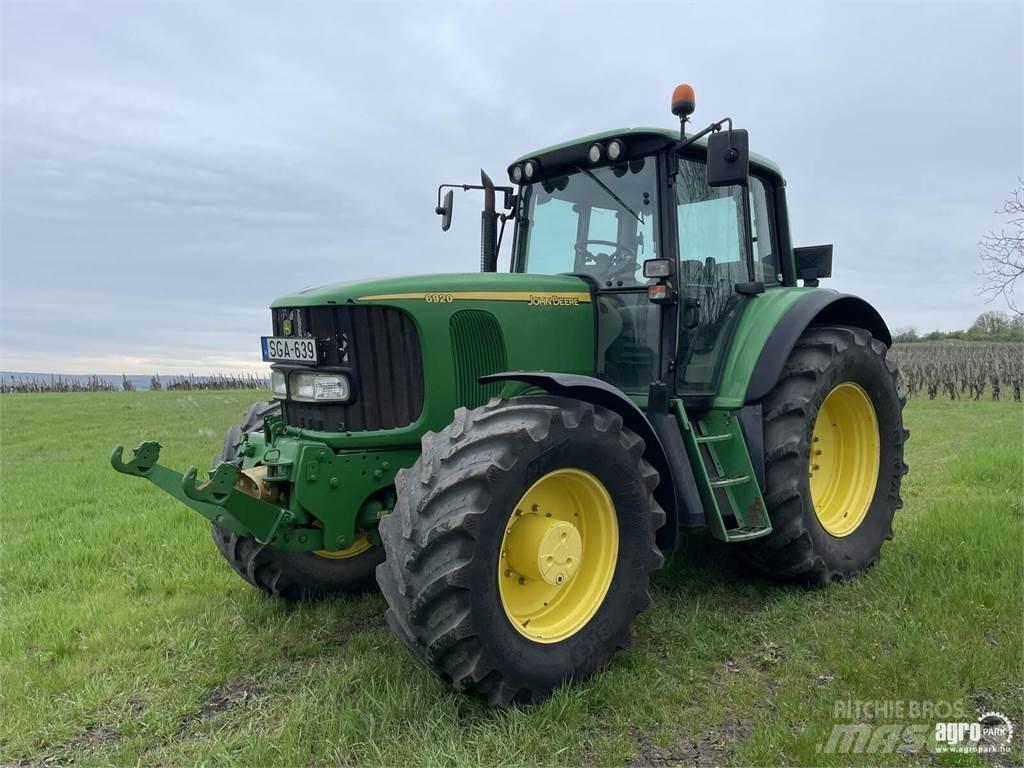 John Deere 6920 الجرارات