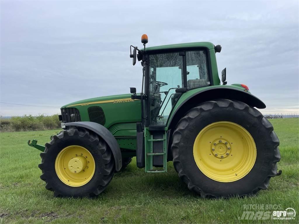 John Deere 6920 الجرارات