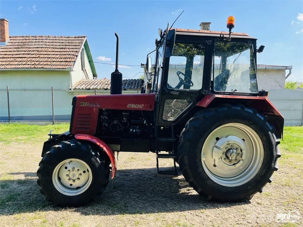 MTZ 820.1 الجرارات