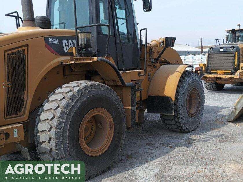 CAT 950H الجرارات