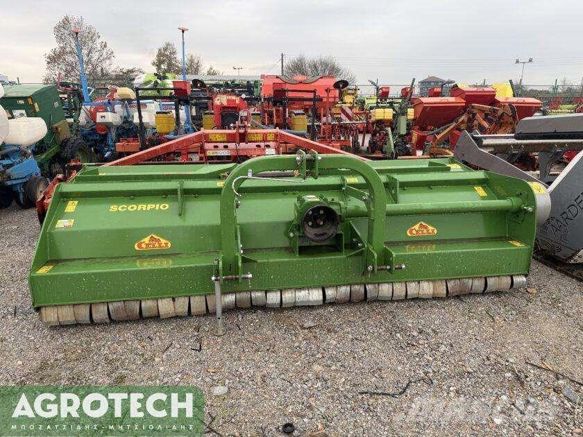 Celli SCORPIO/F 320 الجرارات