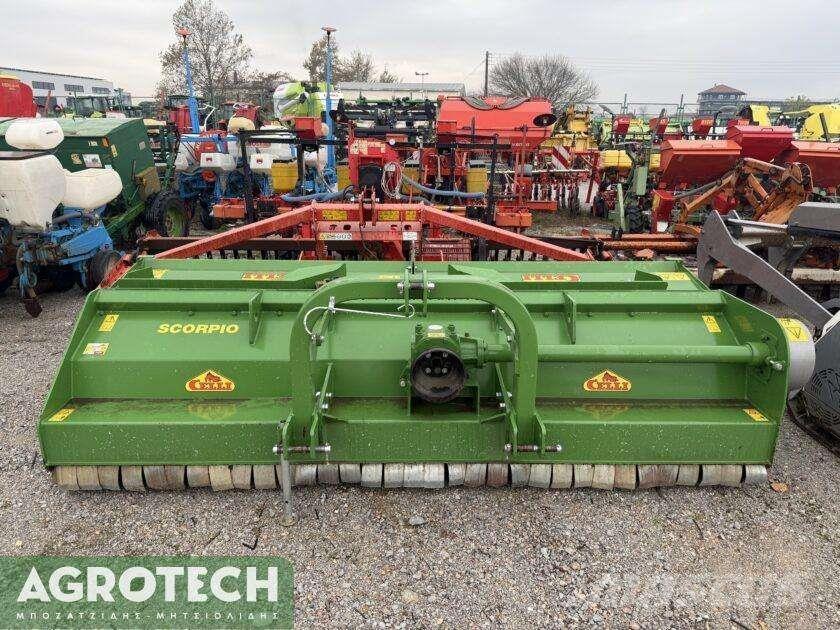 Celli SCORPIO/F 320 الجرارات