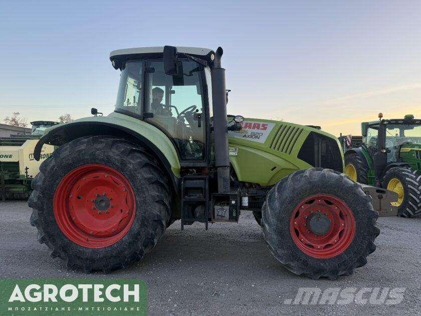 CLAAS AXION 810 CIS الجرارات