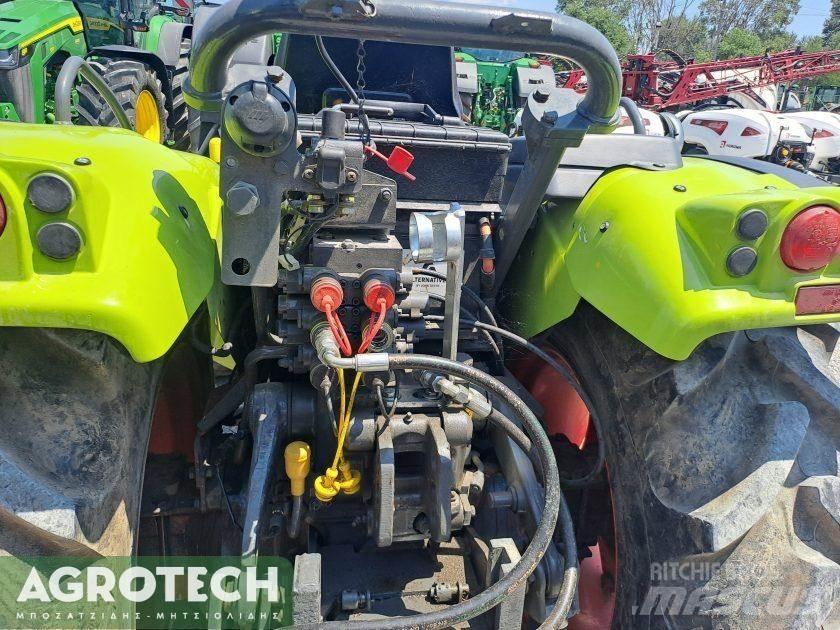 CLAAS Nectis 237 VL الجرارات