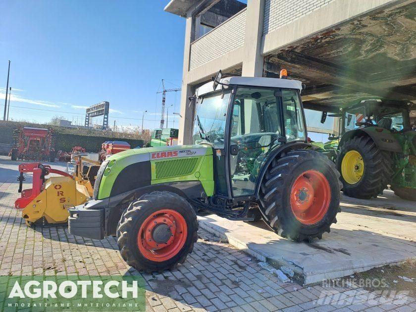 CLAAS NECTIS 267F الجرارات