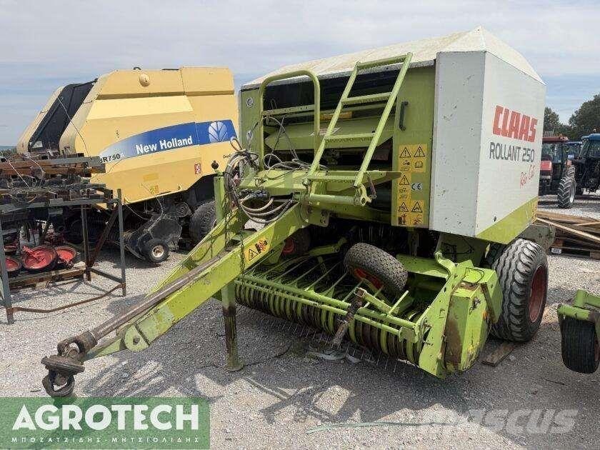 CLAAS Rollant 250 RC محزمات مستديرة