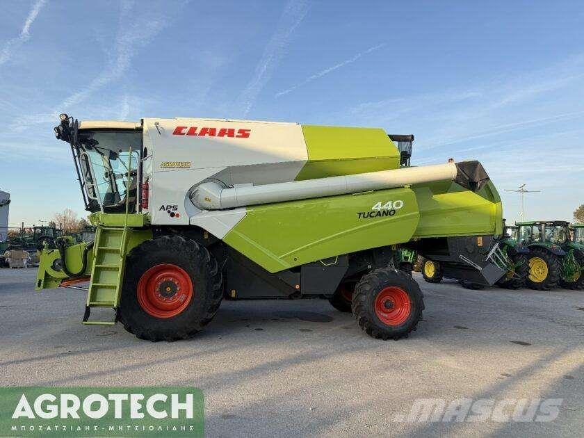 CLAAS Tucano 440 الجرارات