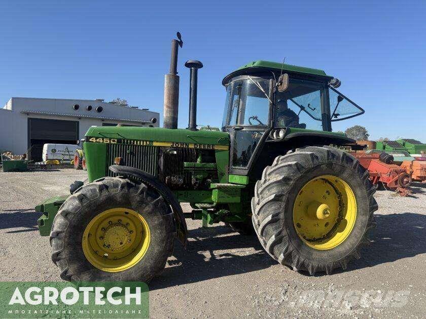 John Deere 4450 الجرارات
