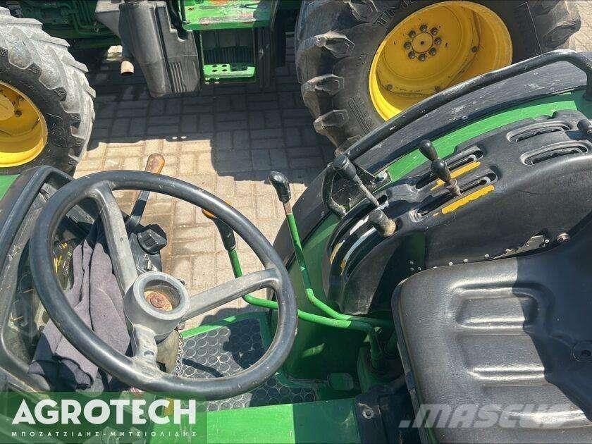 John Deere 5510N الجرارات