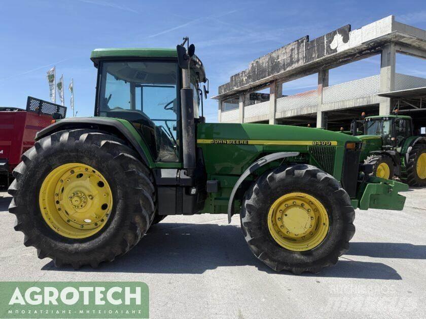 John Deere 8400 الجرارات