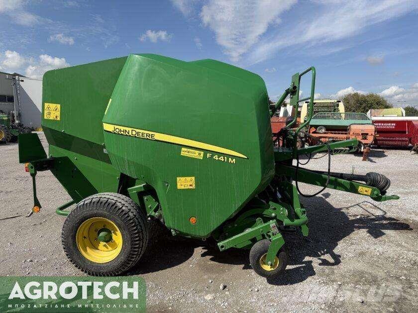 John Deere F441M محزمات مستديرة