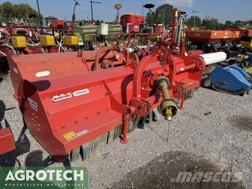 Maschio Tornado 310 الجرارات