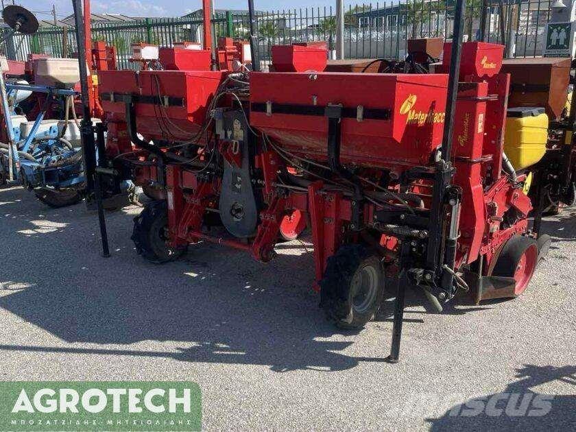 MaterMacc MS 8000 الجرارات