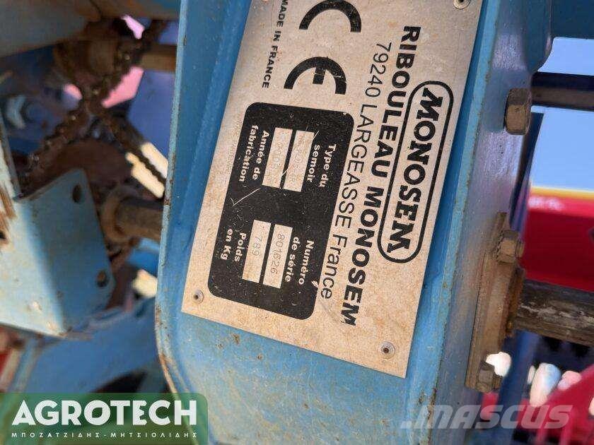 Monosem NG Plus 4-R الجرارات