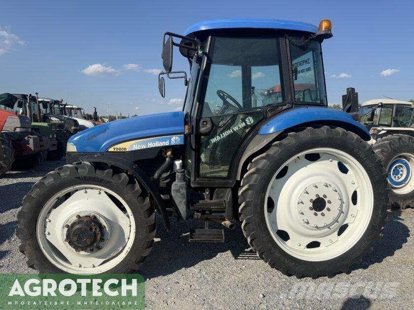 New Holland TD80 D الجرارات