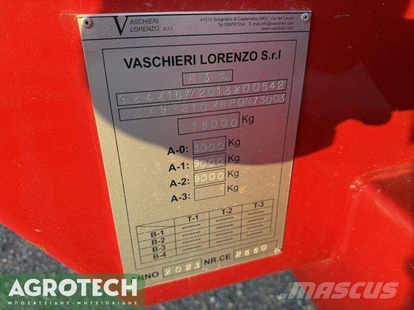  P210 MAXI 18m3 الجرارات