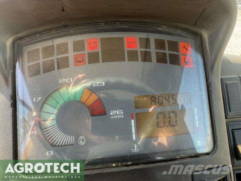 Renault Ares 696 RZ الجرارات