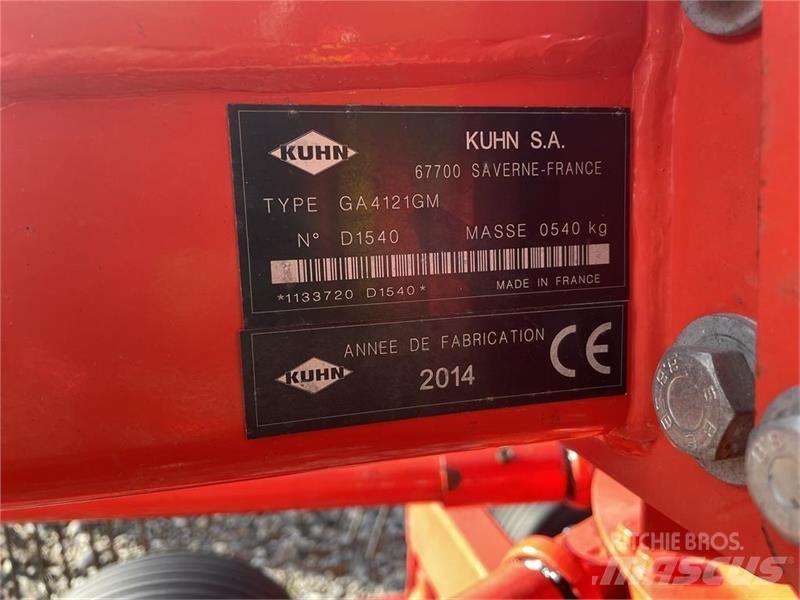 Kuhn GA4121GM مكابس وميبسات التبن