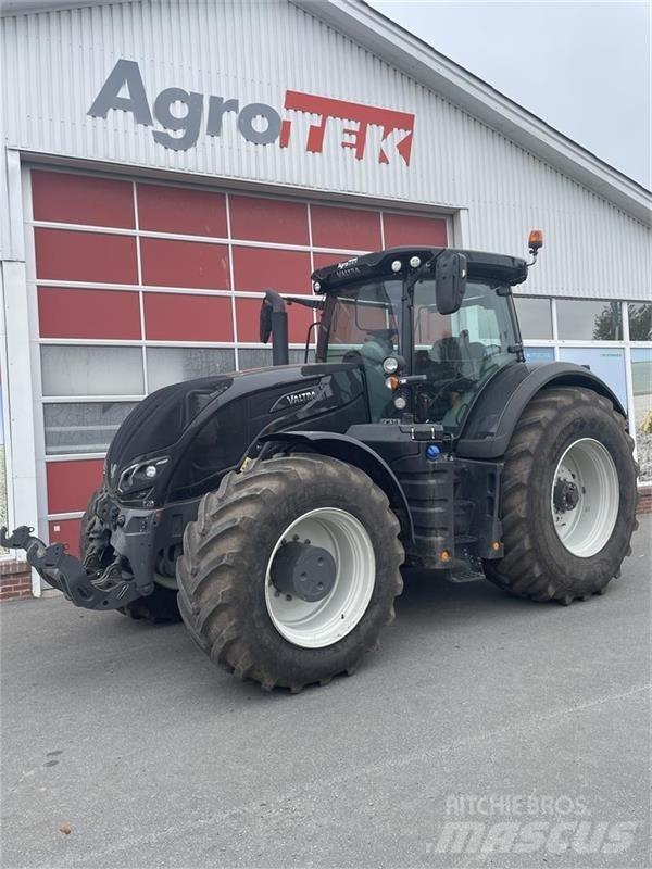 Valtra S394 الجرارات
