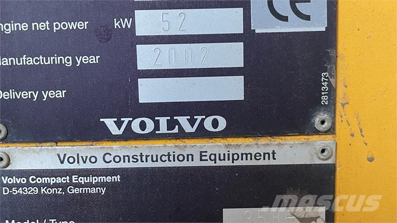 Volvo L35B لوادر بعجل
