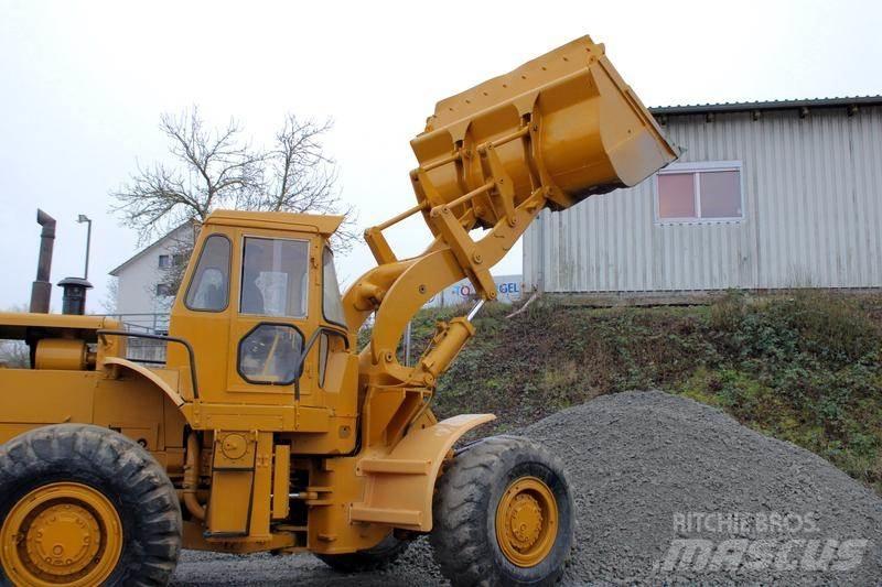 CAT 966 C لوادر بعجل