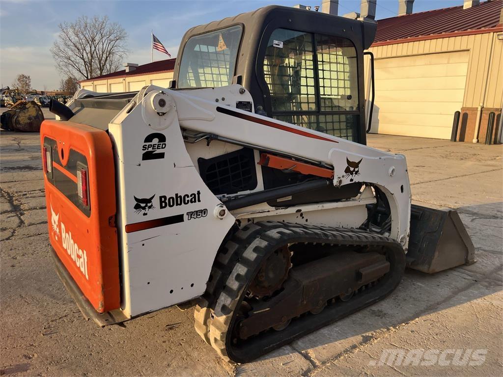 Bobcat T450 لوادر انزلاقية التوجيه