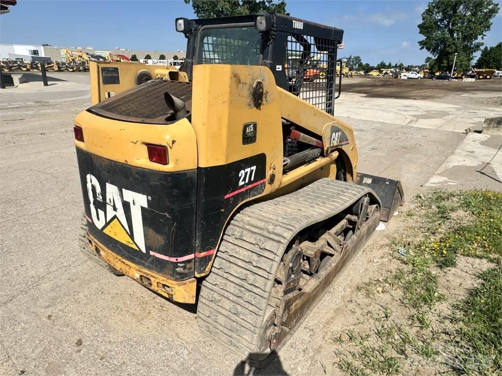 CAT 277 لوادر انزلاقية التوجيه