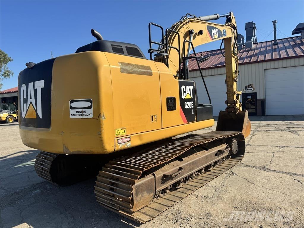CAT 320EL حفارات زحافة