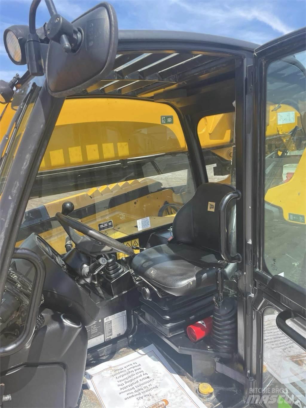 JCB 506.36 مناولات متداخلة