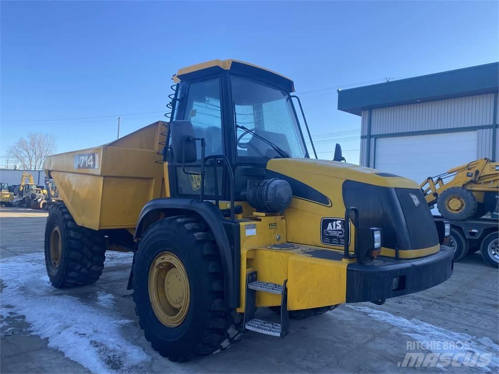 JCB 714 ساحبات مفصلية