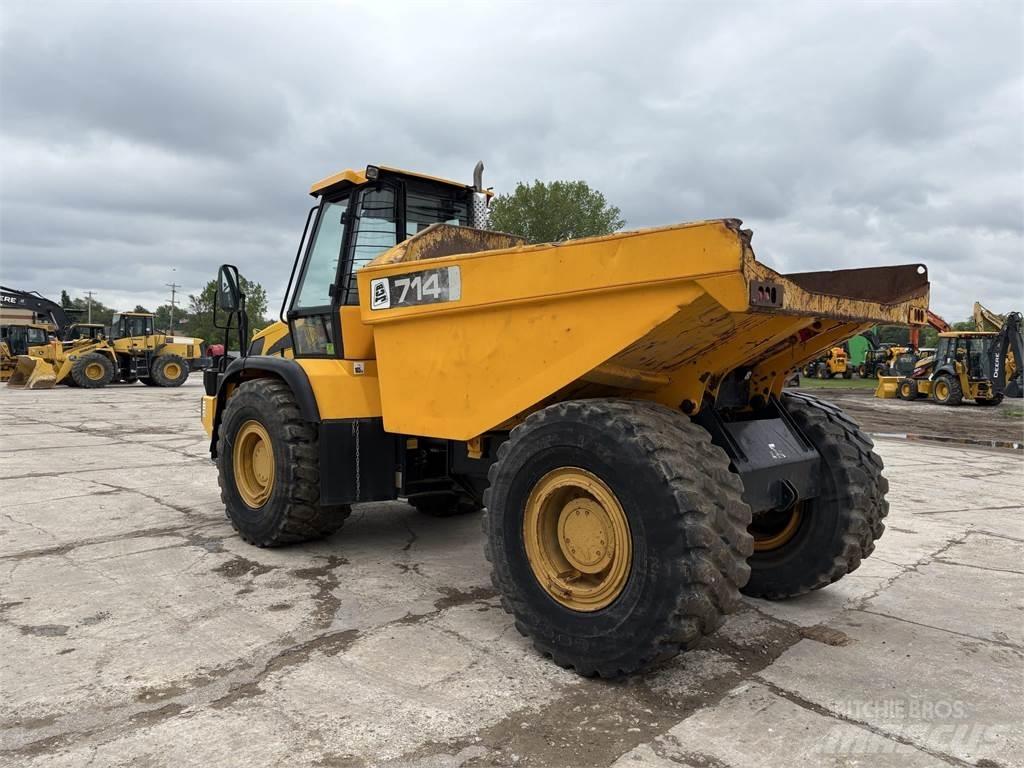 JCB 714 ساحبات مفصلية
