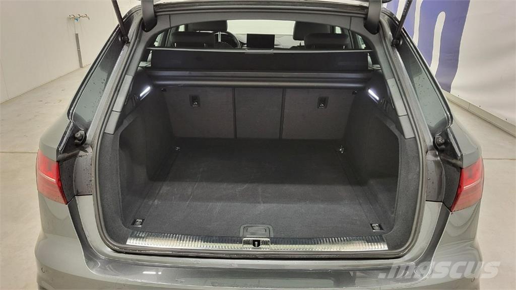 Audi A4 سيارات