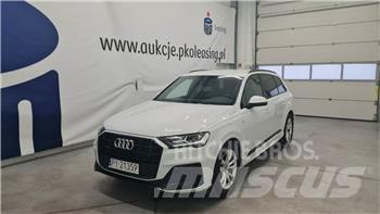 Audi Q7 سيارات
