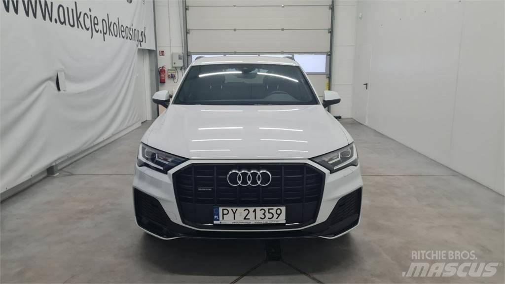 Audi Q7 سيارات