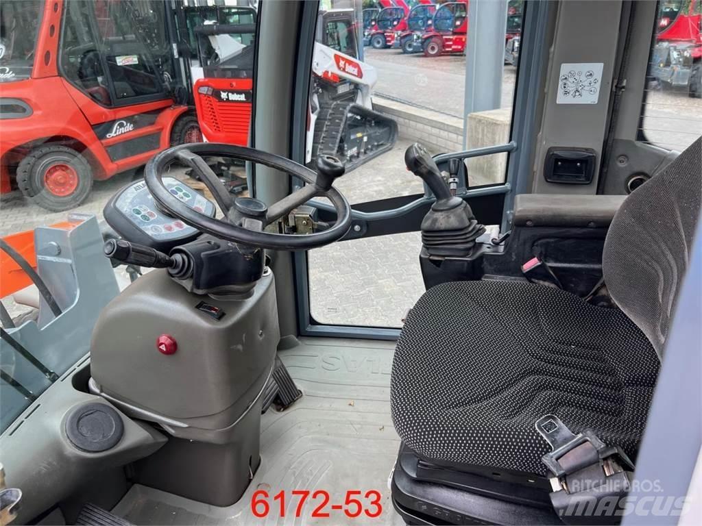 Atlas AR 65 لوادر بعجل