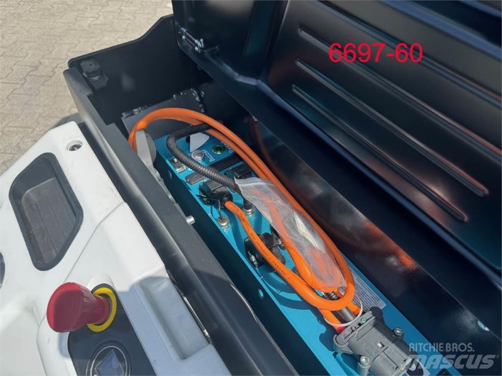 Bobcat BSL 12 N-7i معدات التكديس الجوالة