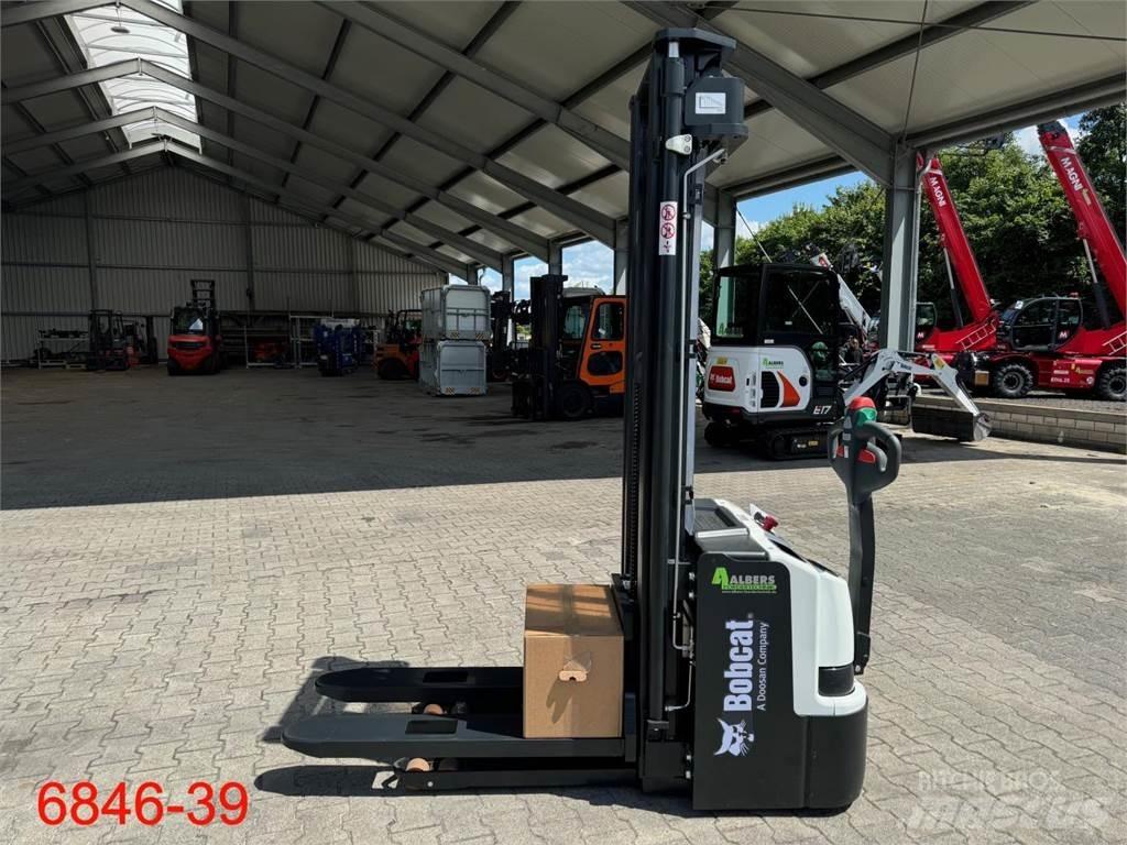 Bobcat BSL 16 N 7 معدات التكديس الجوالة
