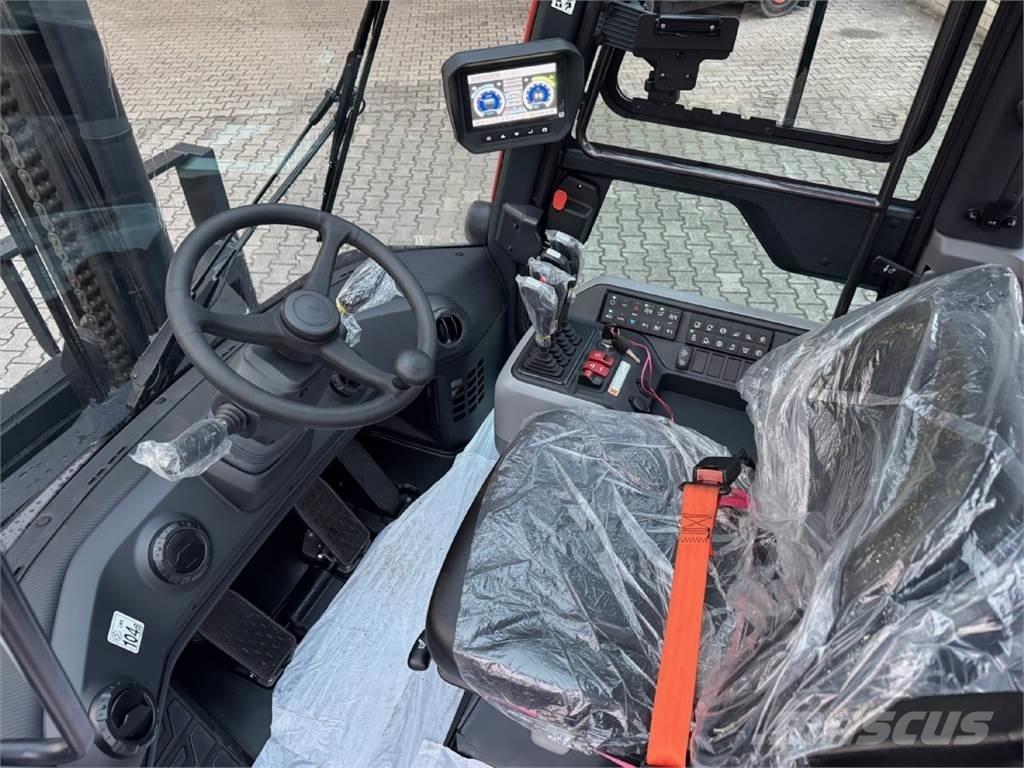 Bobcat D 90 S 9 شاحنات الديزل